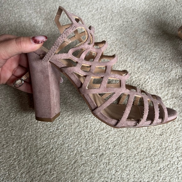 Express Mauve Pink Suede Strappy High Heels - Picture 2 of 15